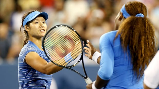 130903234752-li-na-serena-williams-single-image-cut.jpg
